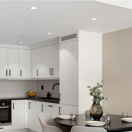 Freshly Renovated Flat Just 10 Min To Oslo And The Airport アパート リレストロム